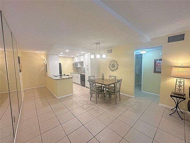 Building Photo - 4500 E Bay Dr