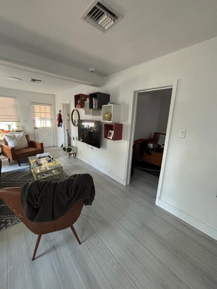 Building Photo - 3621 Potter St