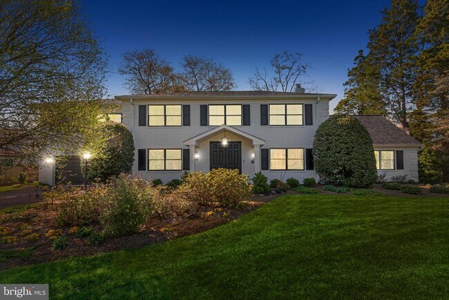 Building Photo - 1204 Potomac School Rd
