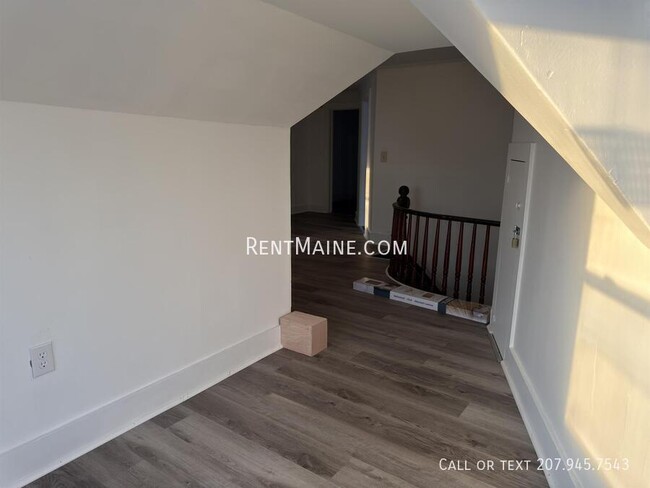 Building Photo - 36 Third St Apt.