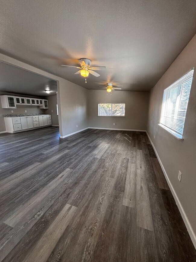 Building Photo - APPLY AT WWW.CVHOMES.COM