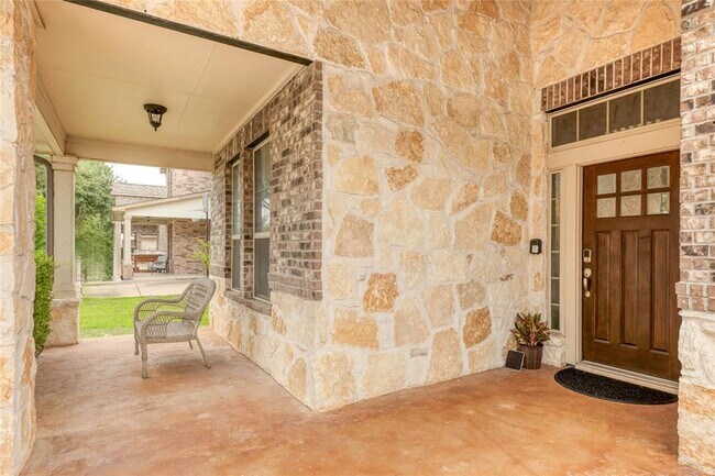 Building Photo - 1225 Peregrine Way
