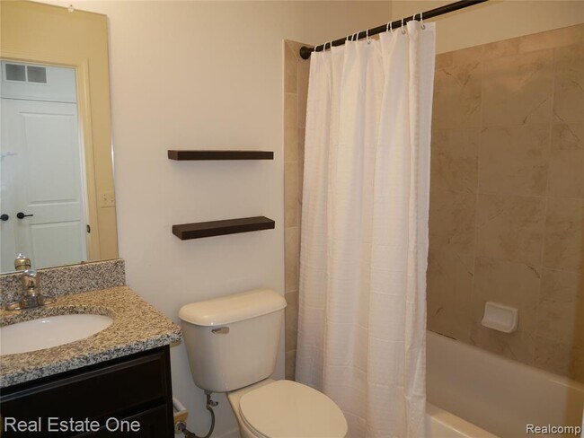 Building Photo - 4637 Bradley Cir