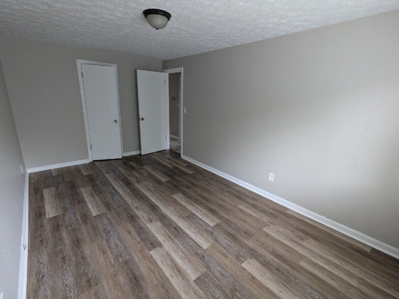 Building Photo - 2512 Rack Ct