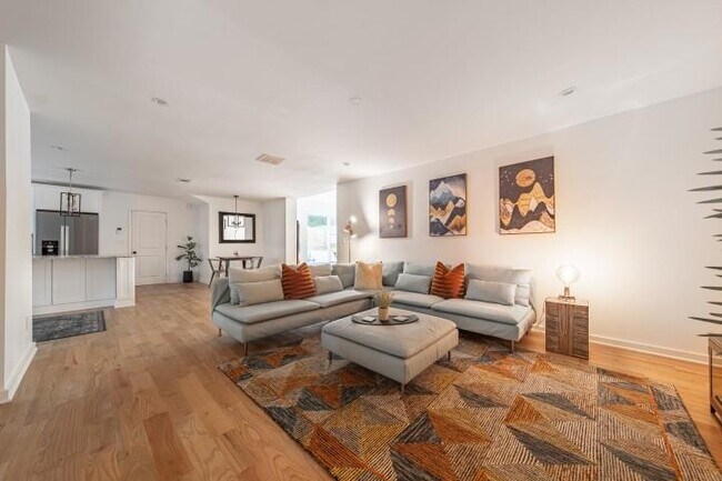 Building Photo - 3154 N Druid Hills Rd