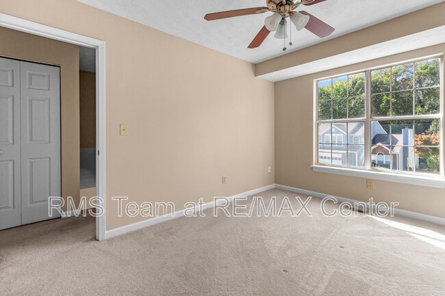 Building Photo - 3525 Park Bluff Ln NW