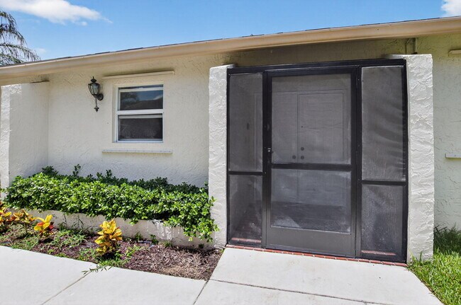 Building Photo - 9151 Pine Springs Dr