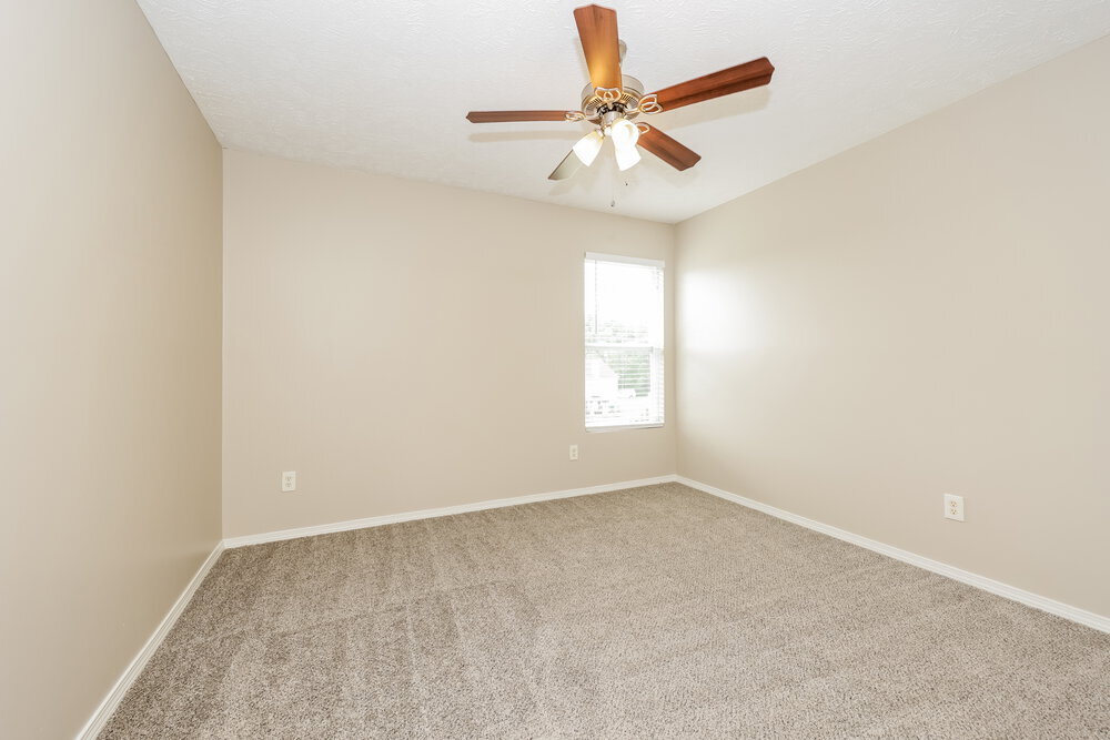 Building Photo - 5576 Dory Dr