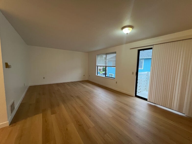 Building Photo - 18510 Blueberry Ln