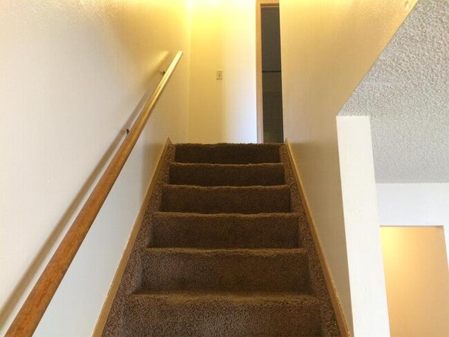 Building Photo - 504 Winnie Way