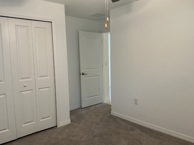 Building Photo - Spacious 4BR Single-Story in Lakeland