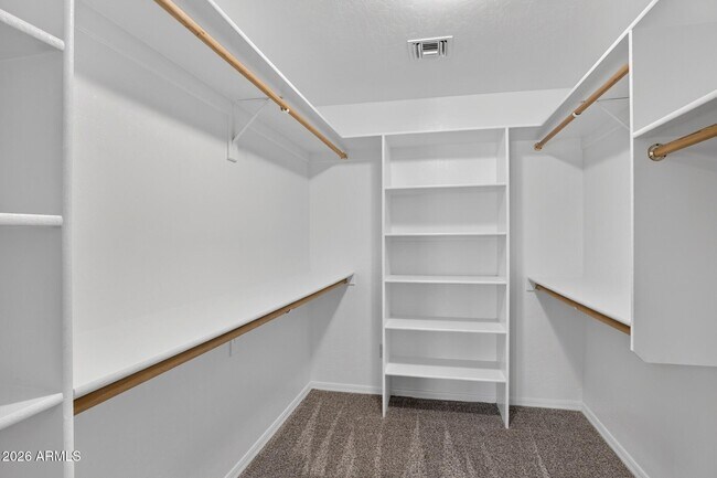 Building Photo - 3002 E Sherry Ln