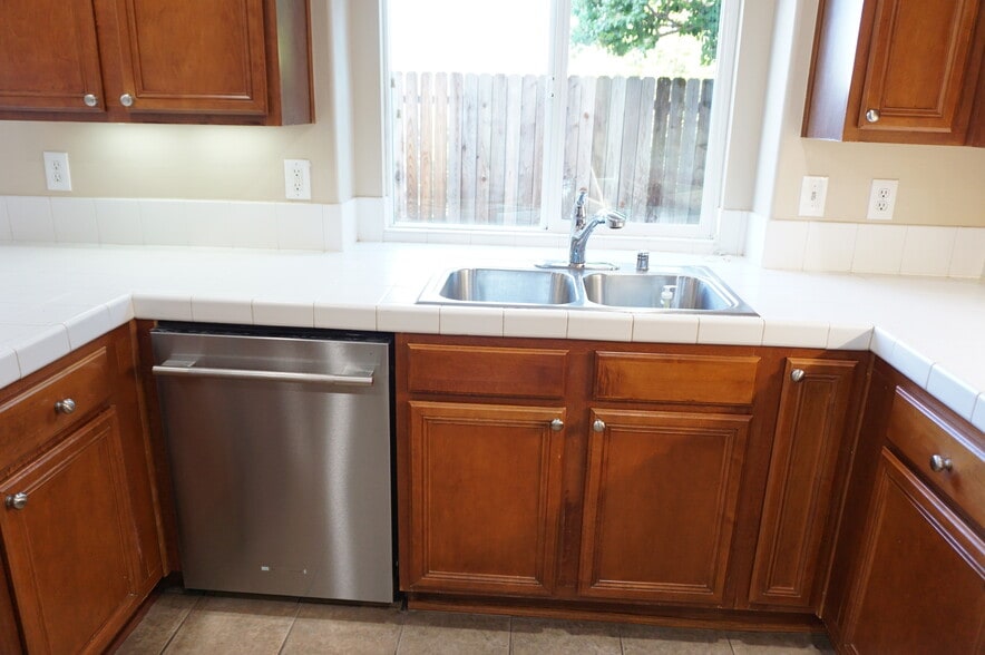 Building Photo - 11855 Birch Grove Ln