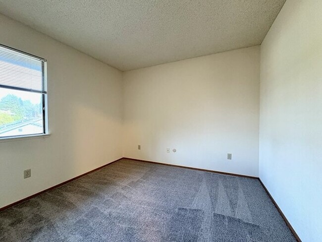 Building Photo - Beautiful Well Kept 3 bedroom for Rent - Folsom