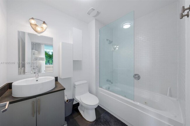 Building Photo - 1700 Meridian Ave