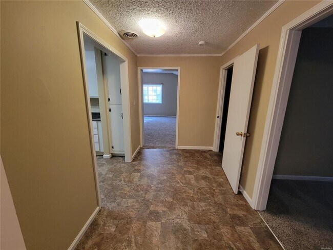 Building Photo - Section8 Accepted