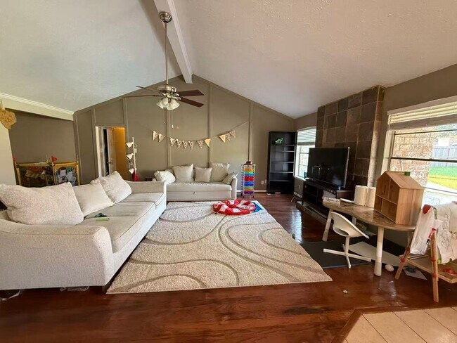 Building Photo - 3107 Wagon Trail Dr