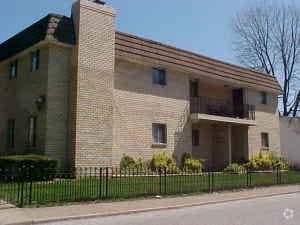 Building Photo - Auburn Apartments