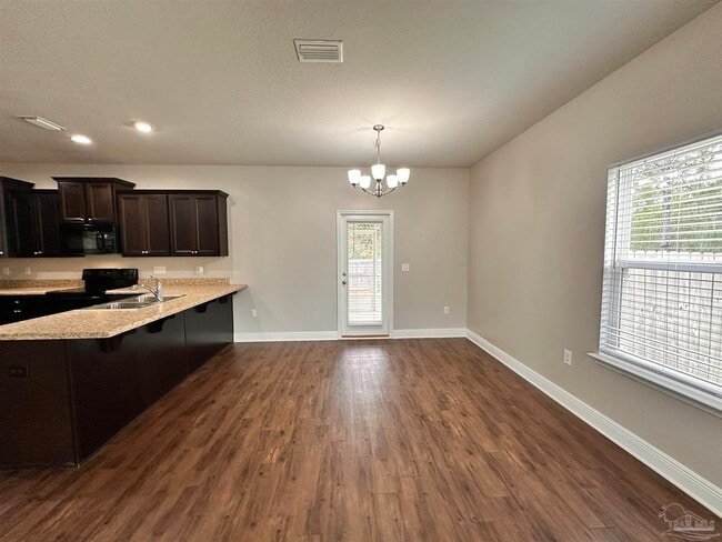 Building Photo - 8600 Bucklebury Dr