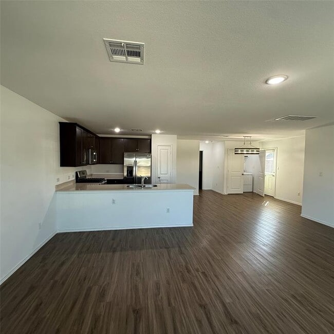 Building Photo - 13711 Mussel Rn