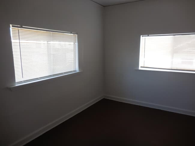 Building Photo - 3417 Leavell Ave