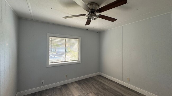 Building Photo - 2310 Lakota Ln