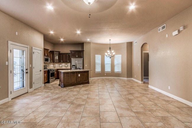 Building Photo - 3654 Almond Beach Dr