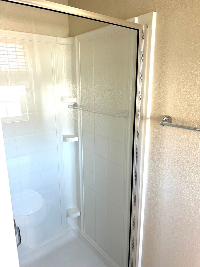 Building Photo - 10545 Zenor Ln