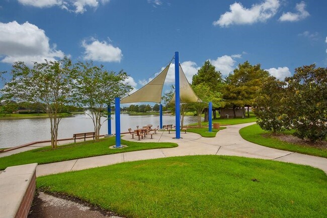Building Photo - 1030 Laurel Green Rd