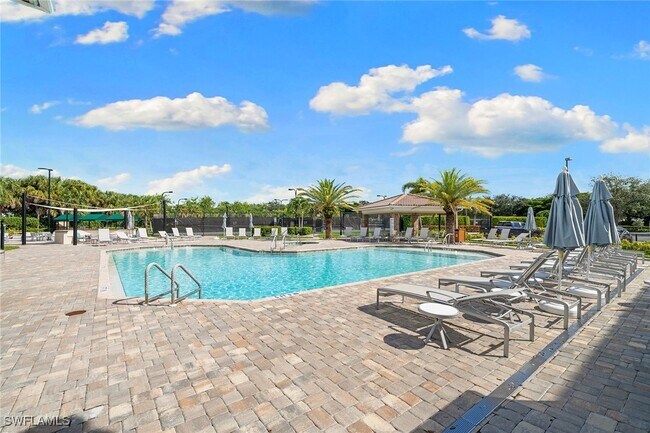 Building Photo - 23785 Clear Spring Ct