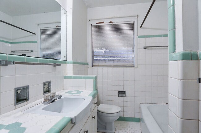 Building Photo - 8047 2nd Ave S