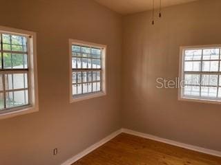 Building Photo - 912 E St Clair St