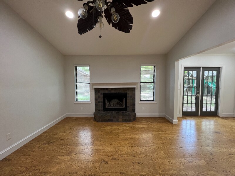 Building Photo - 216 Citrona Dr