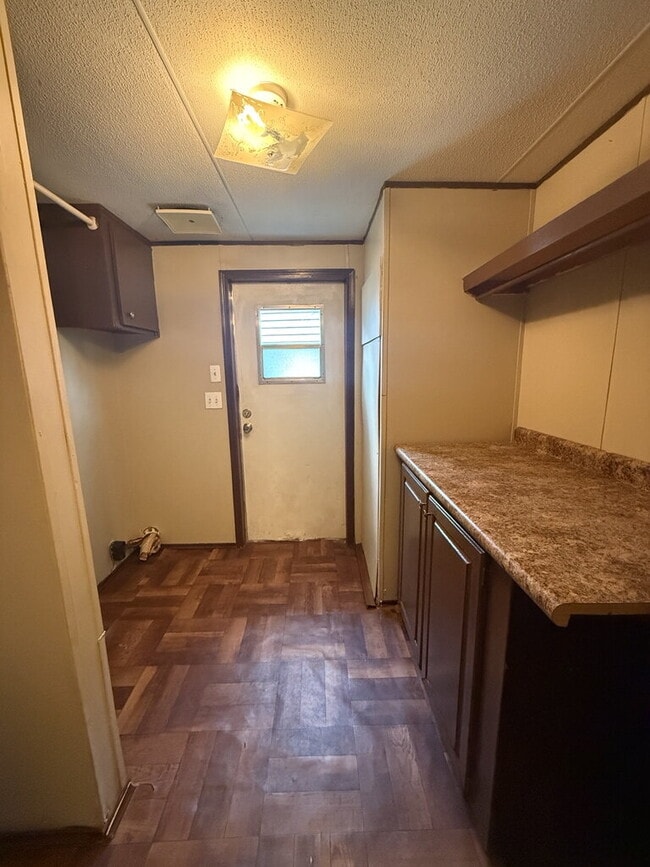 Building Photo - 110 Bratton Dr