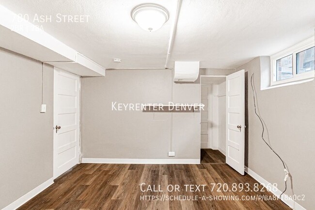 Building Photo - Renovated 2 Bed 2 Bath Duplex with Finishe...