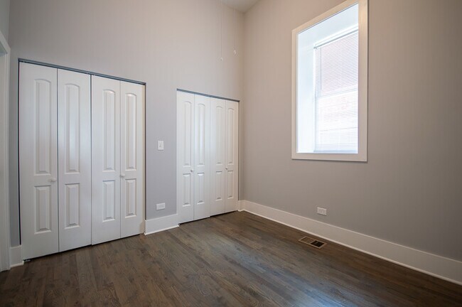 Building Photo - 1711 S Carpenter St
