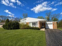 Building Photo - 558 Mallard Ln