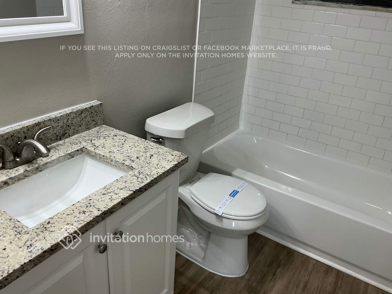 Building Photo - 16033 Villa Dr