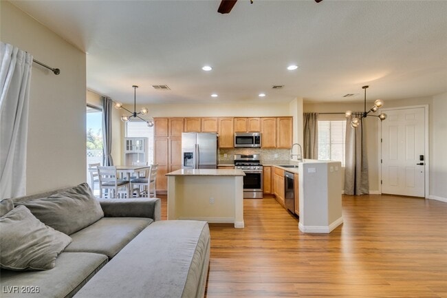 Building Photo - 5410 Coral Ribbon Ave