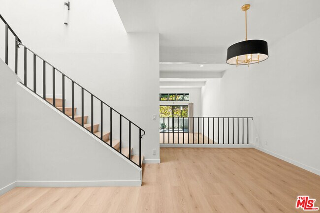 Building Photo - 1566 Michael Ln