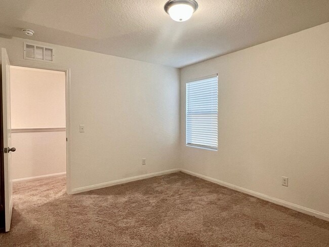 Building Photo - 5410 Rue Girard