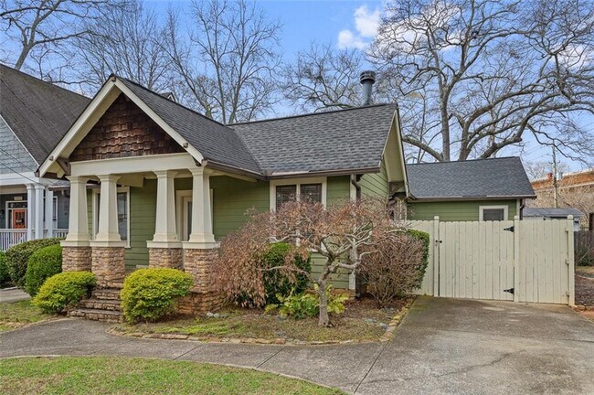 Building Photo - 372 Clifford Ave NE