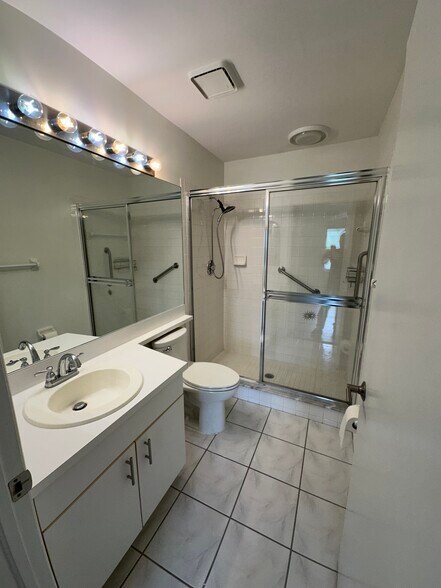 Building Photo - 14503 Lakewood Trace Ct