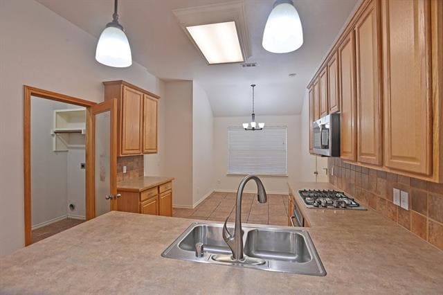 Building Photo - 1073 Red Hawk Dr