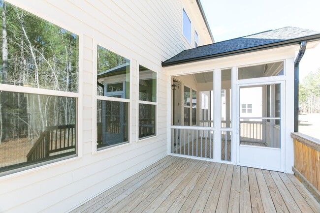 Building Photo - Stunning home in The Parks at Meadowview!