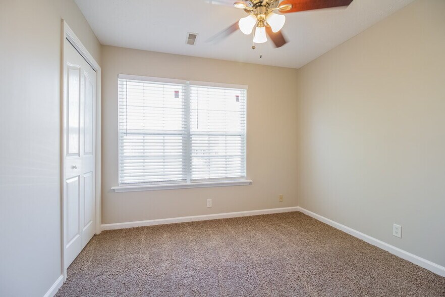 Building Photo - 3064 Ace Wintermeyer Dr