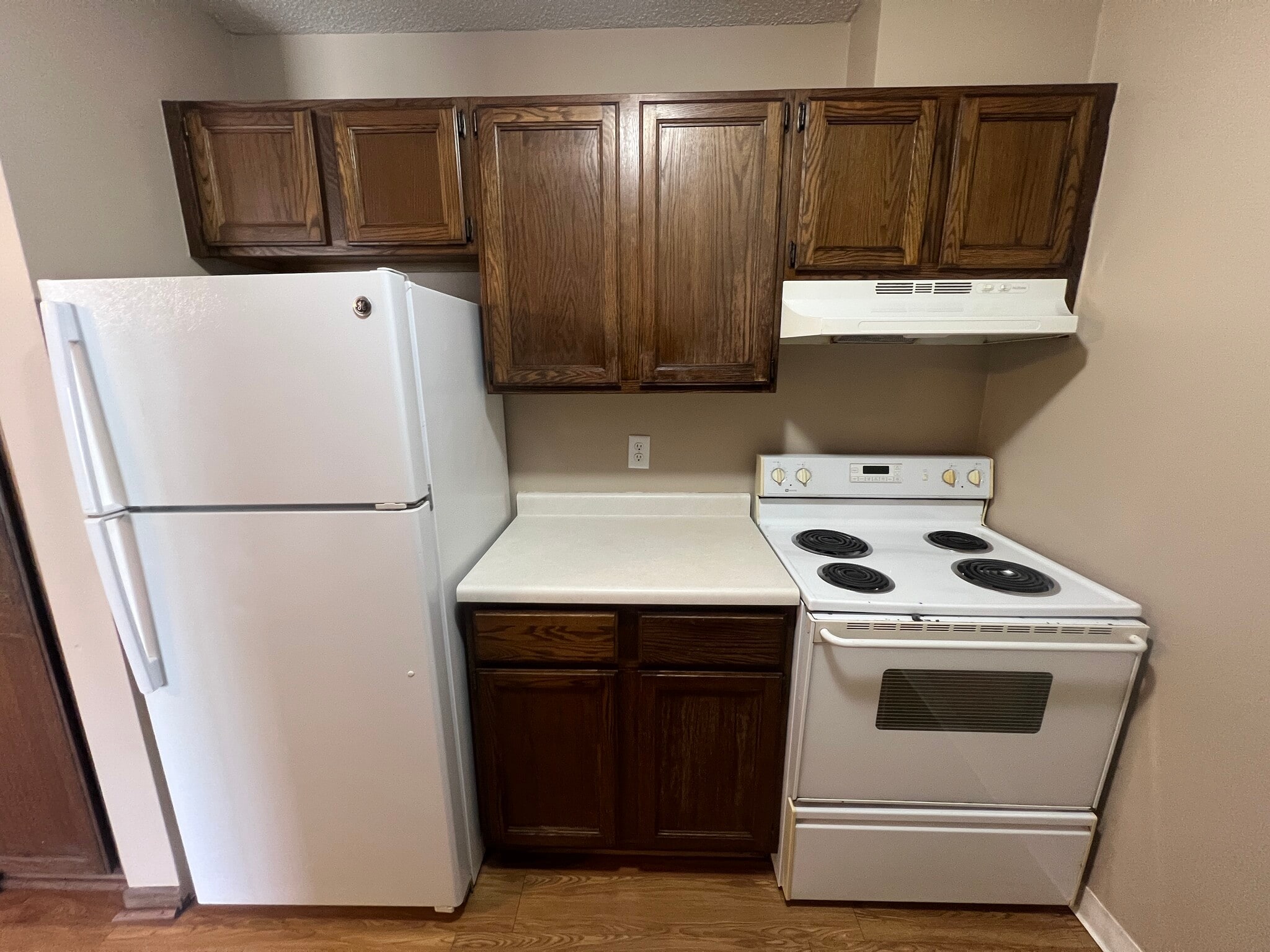 Building Photo - 2120 Valleyhigh Dr NW