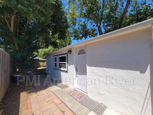 Building Photo - 4201 56th St