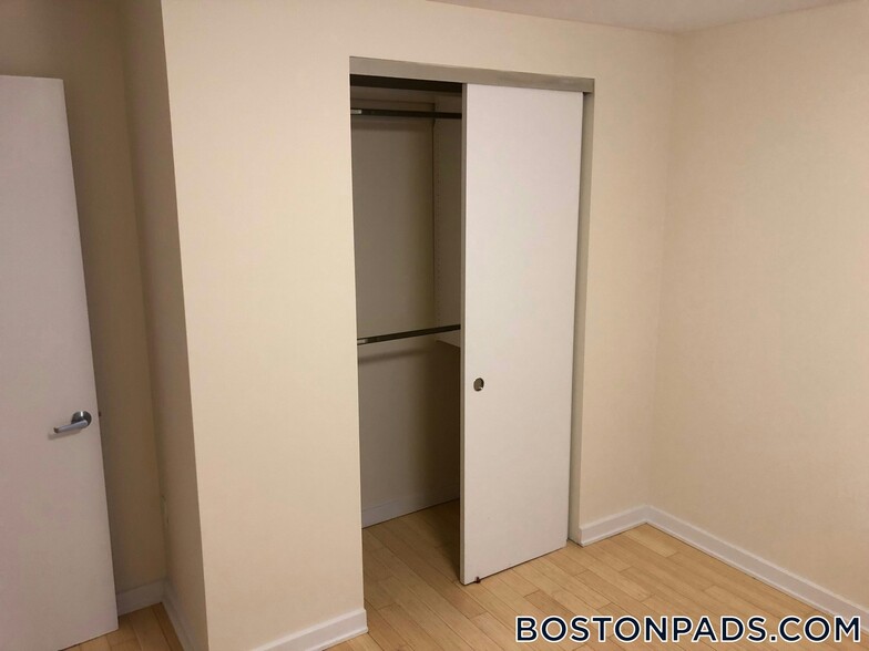 Building Photo - 40 Boylston St