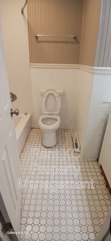 Building Photo - 7201 Hardy Ave